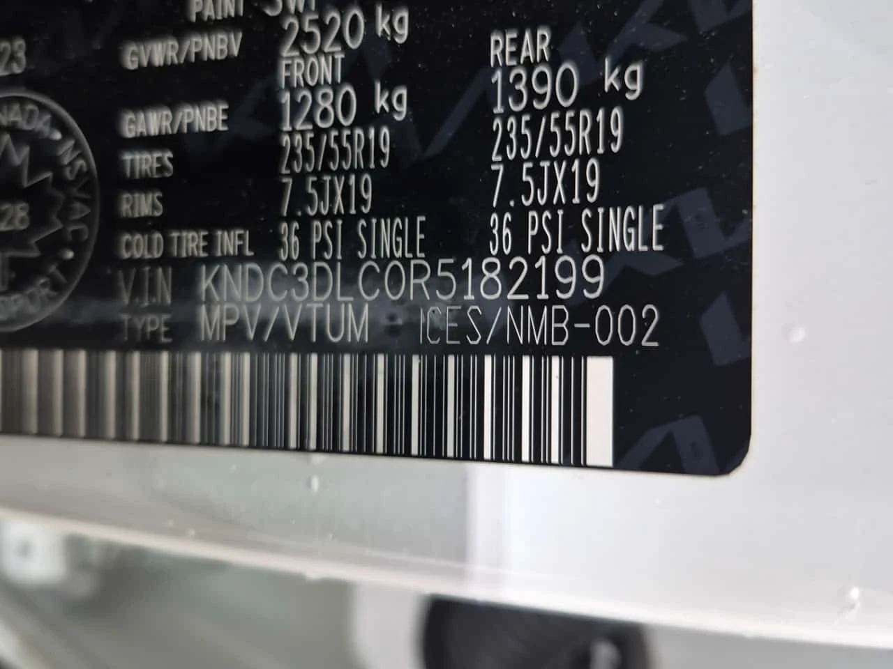 Kia EV6 4D UTILITY AWD/LAND/CARFAX/Панорама/Подгрев, снимка 15 - Автомобили и джипове - 54155724