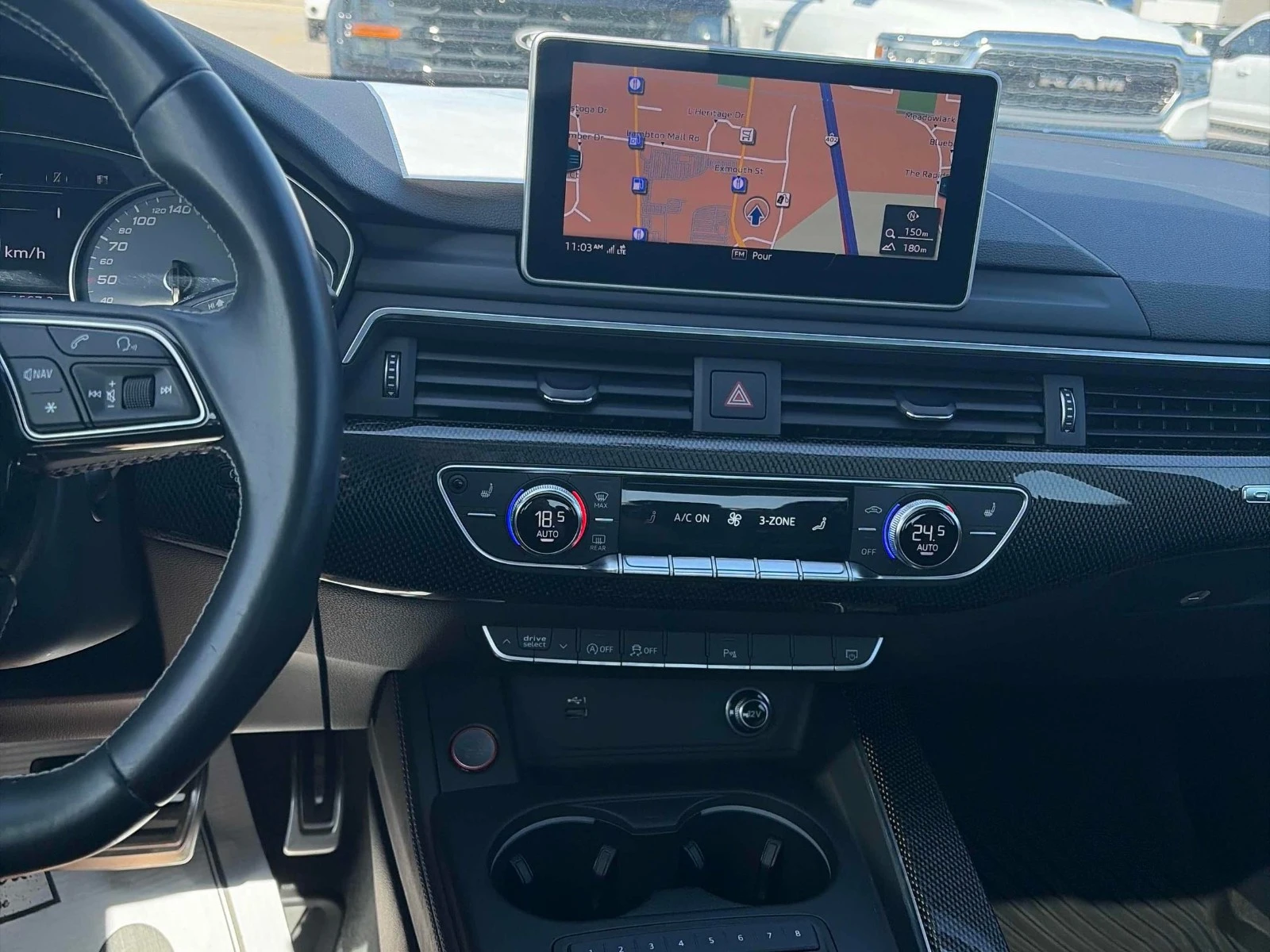 Audi S4 DISTRONIC* 360* СЛ.ЛЕНТИ* ПОДГРЕВ, снимка 9 - Автомобили и джипове - 54334546