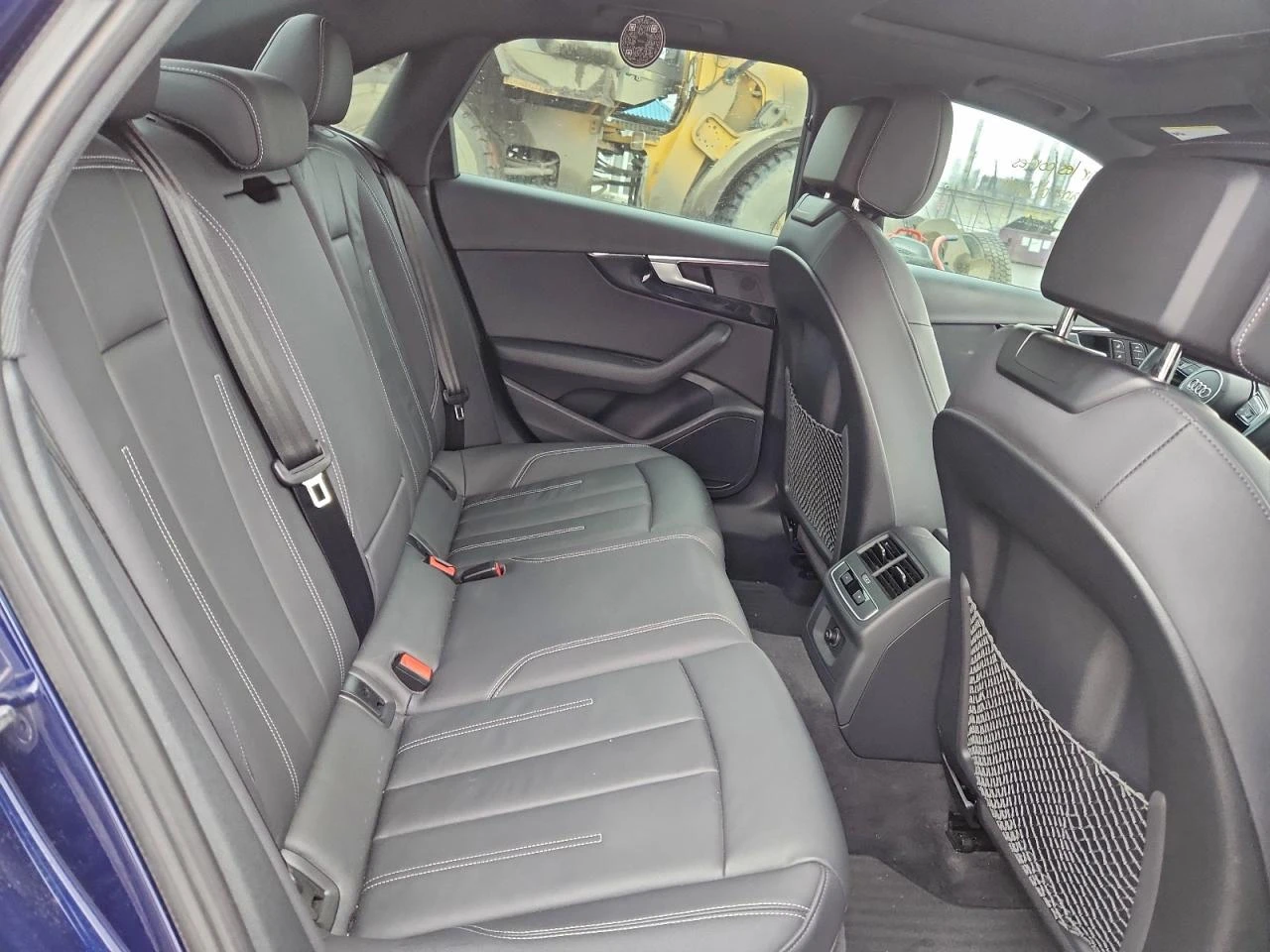 Audi A4 2l Komfort 45, снимка 10 - Автомобили и джипове - 54354877