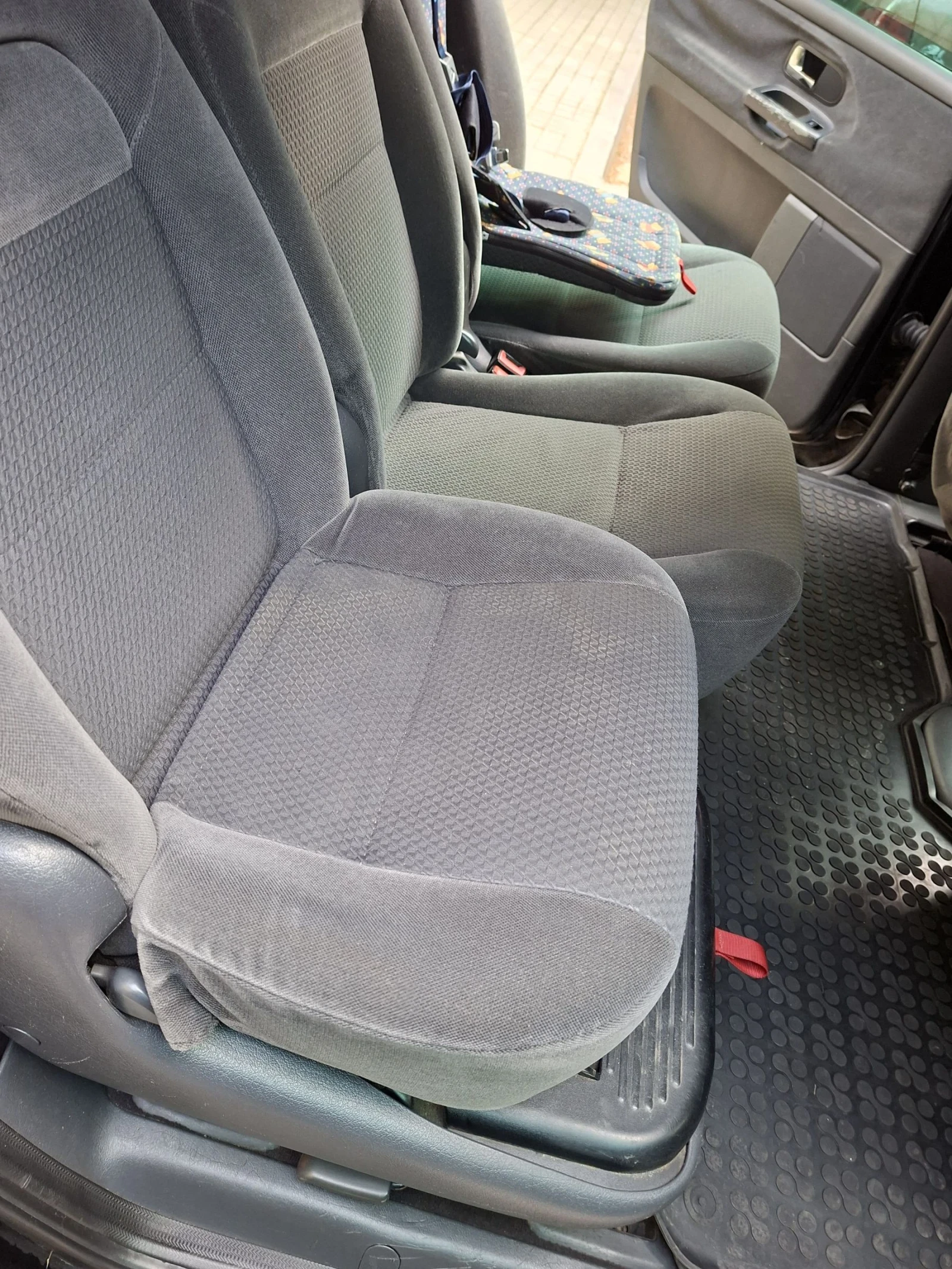 Ford Galaxy 1.9, снимка 10 - Автомобили и джипове - 54550657