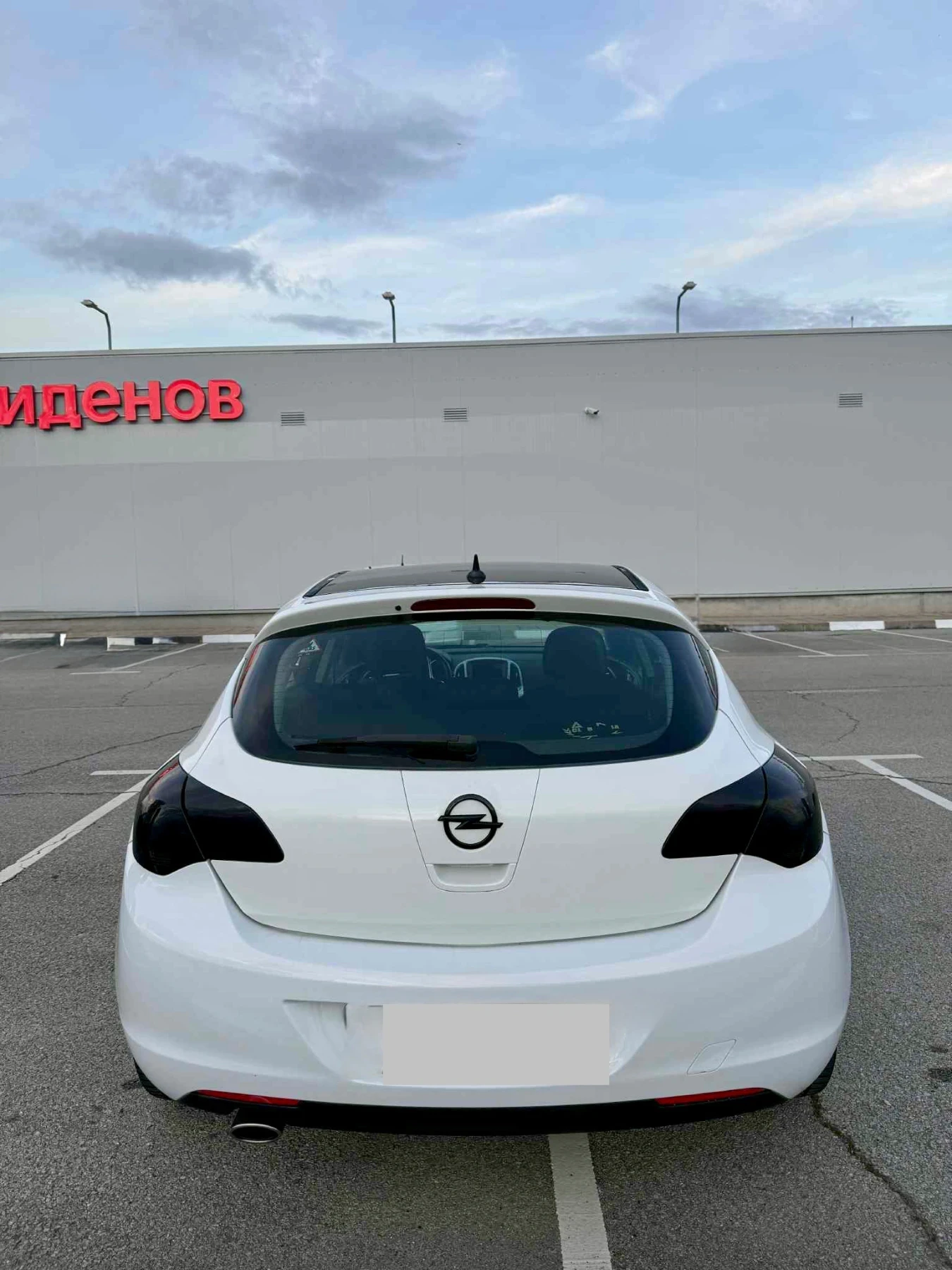 Opel Astra 1.6 turbo, снимка 3 - Автомобили и джипове - 54571559