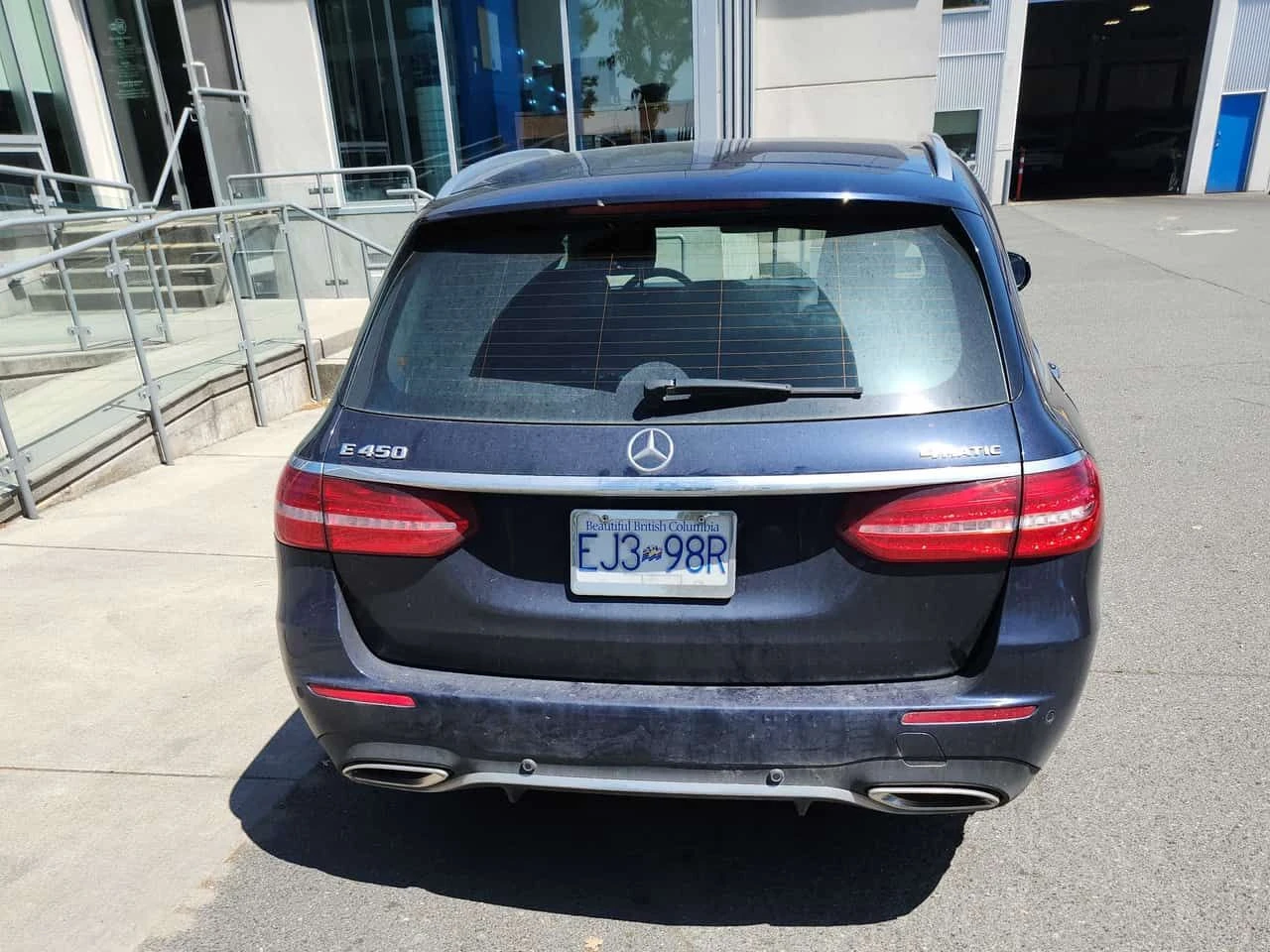 Mercedes-Benz E 450 /360/DISTRONIC/BURMESTER/АВТОКРЕДИТ , снимка 4 - Автомобили и джипове - 54666825