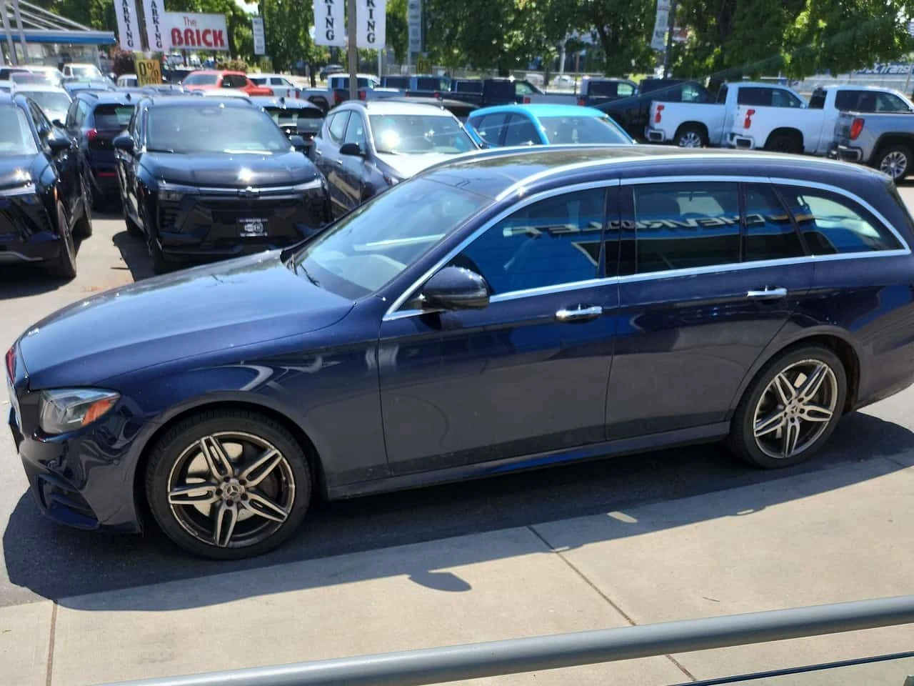 Mercedes-Benz E 450 /360/DISTRONIC/BURMESTER/АВТОКРЕДИТ , снимка 2 - Автомобили и джипове - 54666825