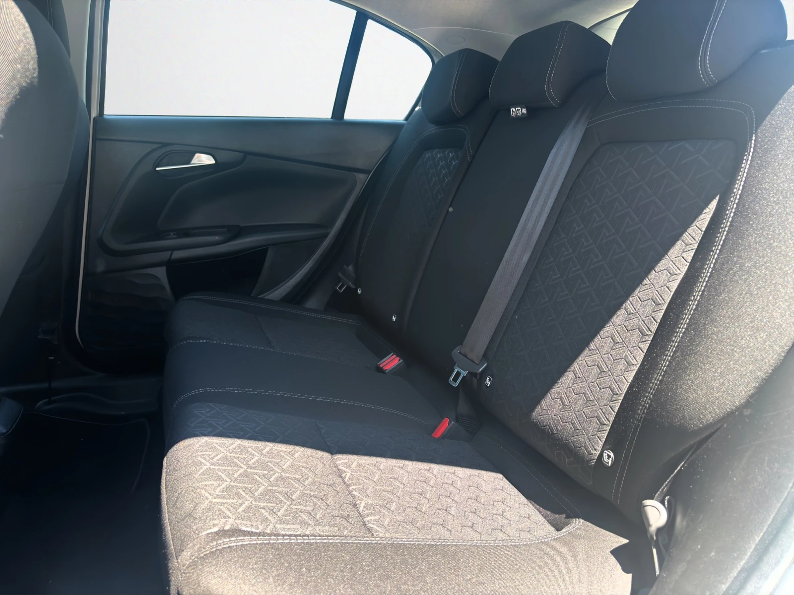 Fiat Tipo CROSS 1.0 100hp Лизинг Гаранция 2 години, снимка 12 - Автомобили и джипове - 54792820