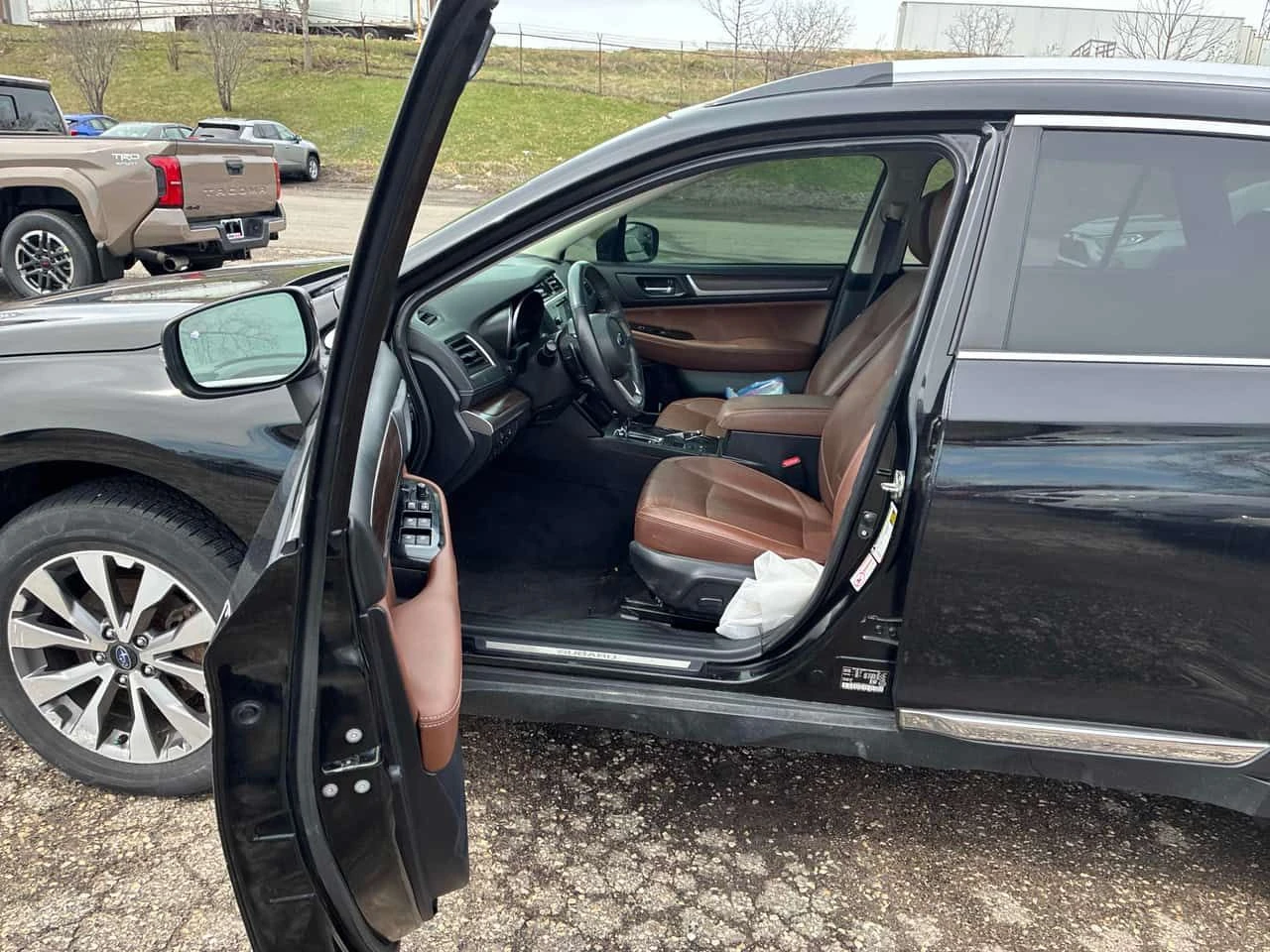 Subaru Outback * 3.6R * CARFAX * ПОДГРЕВИ * ПАНО * KEYLESS * , снимка 16 - Автомобили и джипове - 54794481