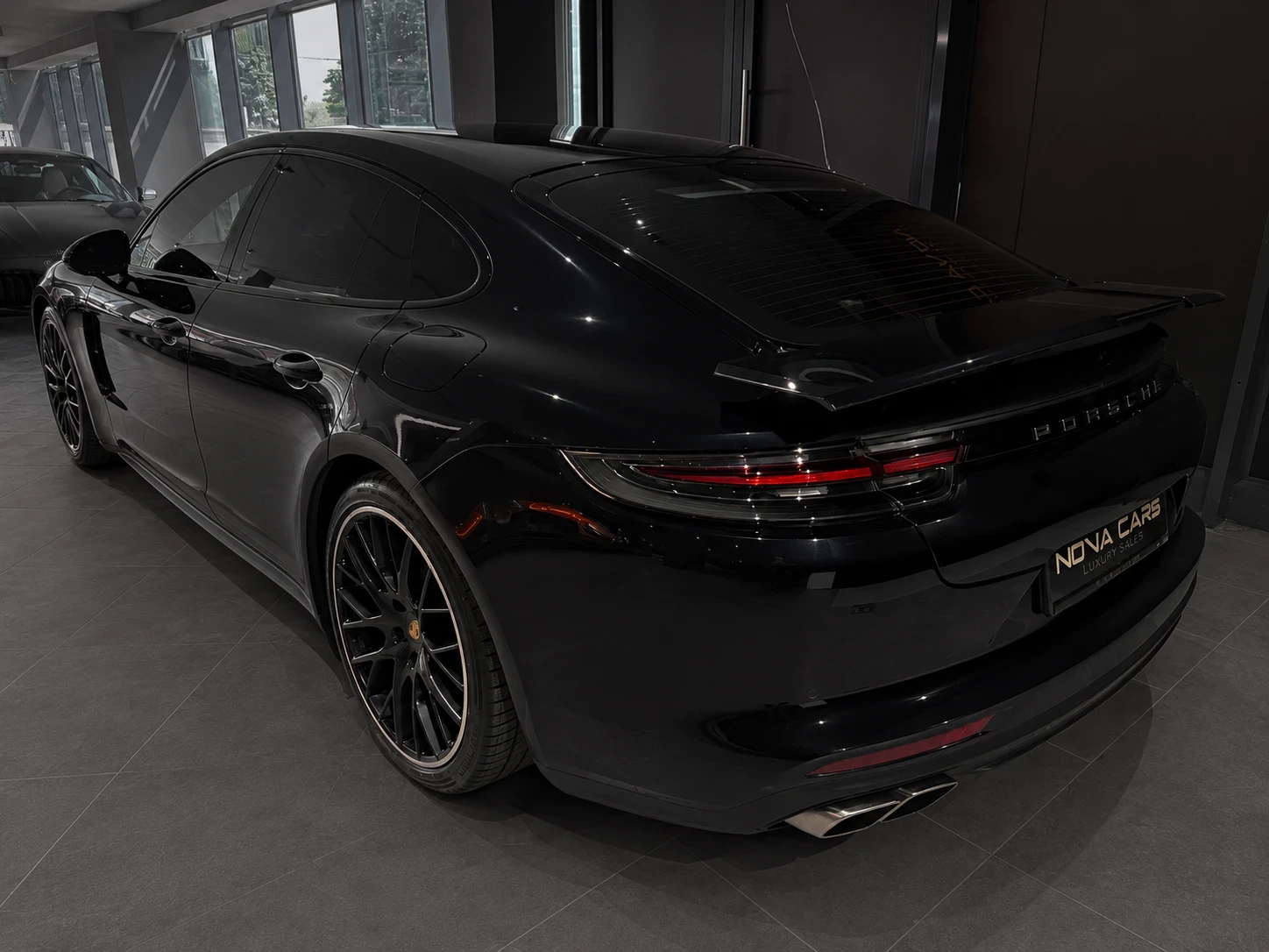 Porsche Panamera Turbo S, снимка 3 - Автомобили и джипове - 55477312