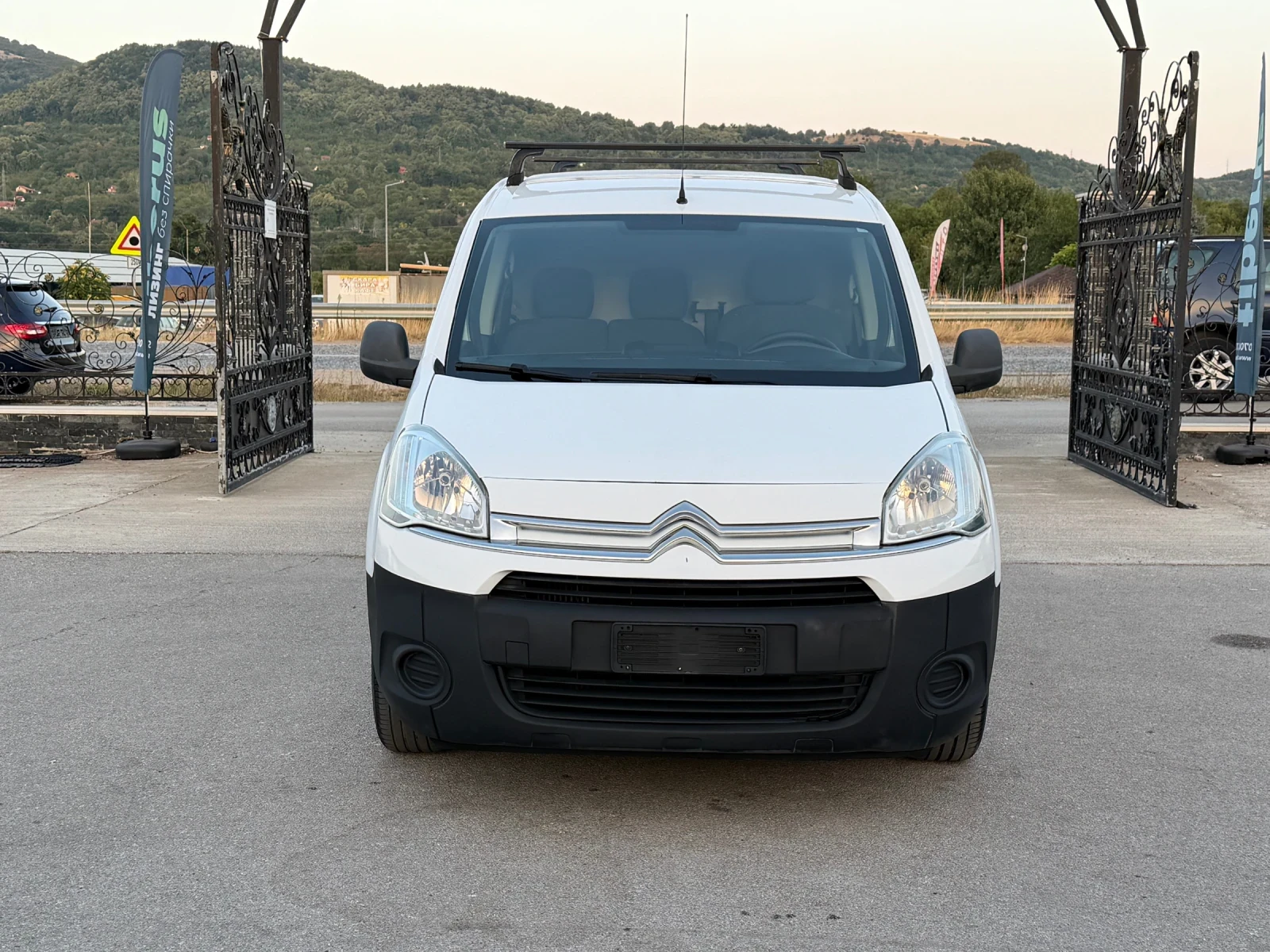 Citroen Berlingo 1.6HDI ИТАЛИЯ, снимка 3 - Автомобили и джипове - 55779949