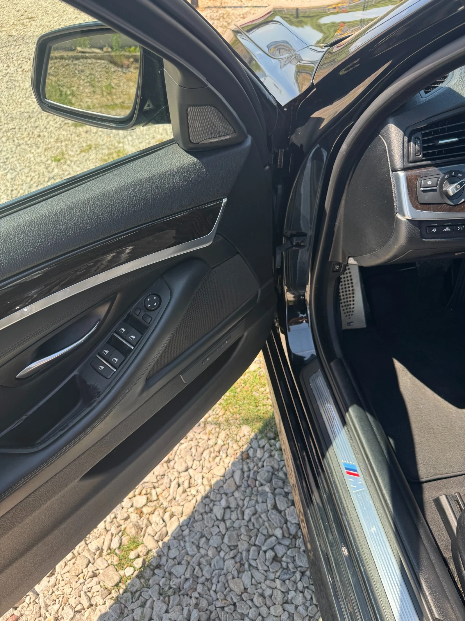 BMW 535 * X-Drive* M-PACK* Harman Kardon* Lane Assist* , снимка 10 - Автомобили и джипове - 56219459