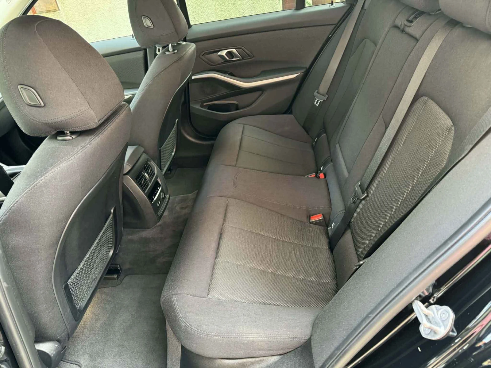 BMW 320, снимка 13 - Автомобили и джипове - 56436698