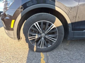 VW Tiguan HIGHLINE/CARFAX/ЛИМИТИРАН САЛОН/ПАНОРАМА/ПОДГРЕВ, снимка 6
