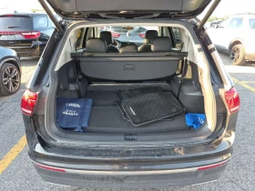 VW Tiguan HIGHLINE/CARFAX/ЛИМИТИРАН САЛОН/ПАНОРАМА/ПОДГРЕВ, снимка 14
