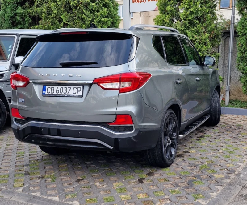 SsangYong Rexton Y400, снимка 6 - Автомобили и джипове - 51672058