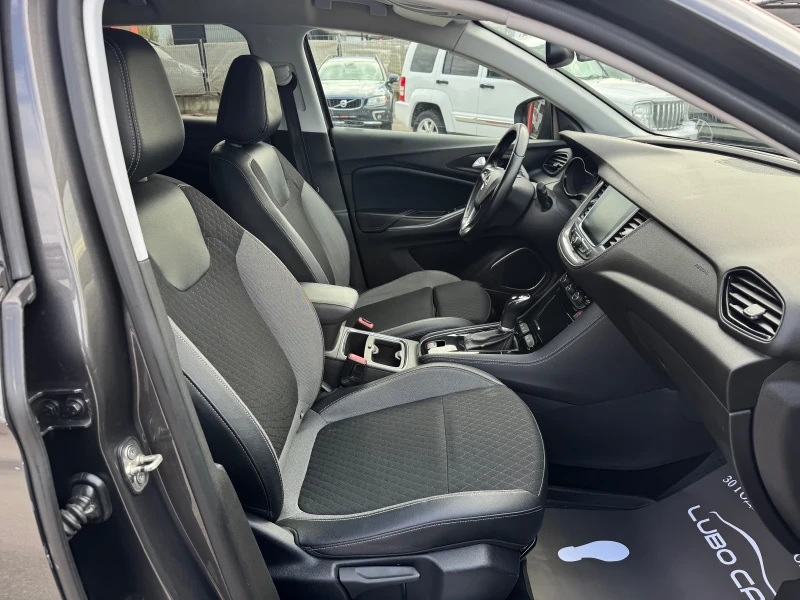 Opel Grandland X 1.6D-AUT-KEYLESS-BLIND SPOT-LANE ASSIST-CARPLAY, снимка 17 - Автомобили и джипове - 52395720