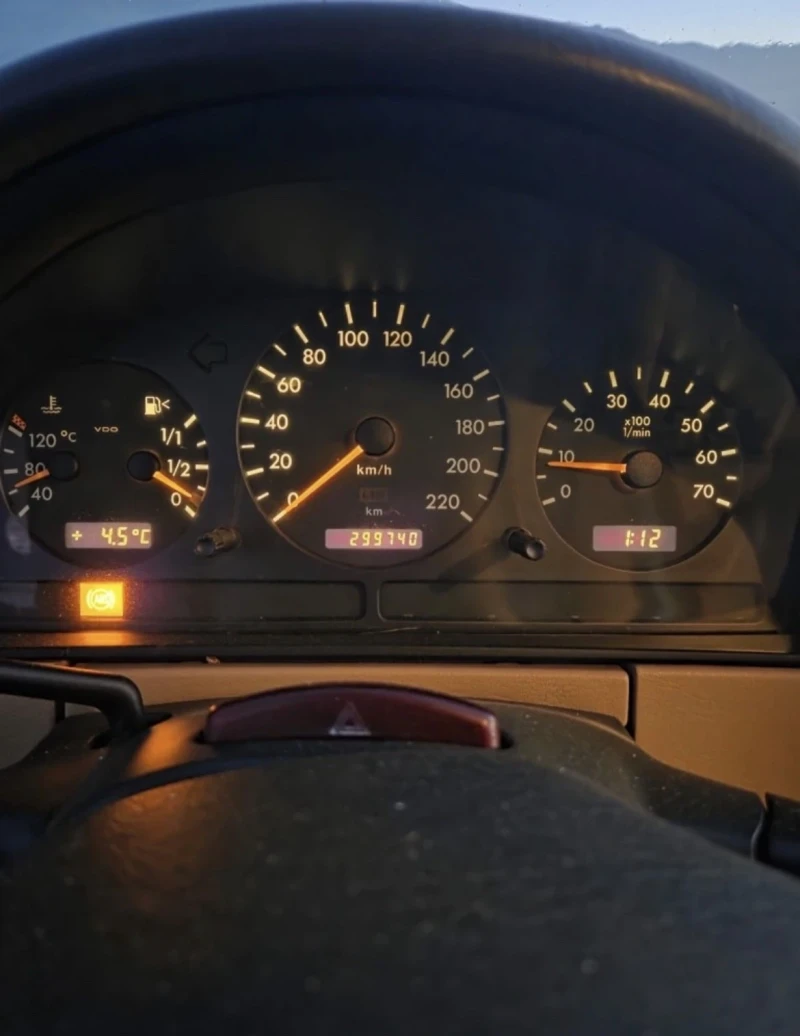 Mercedes-Benz ML 320, снимка 8 - Автомобили и джипове - 53329347