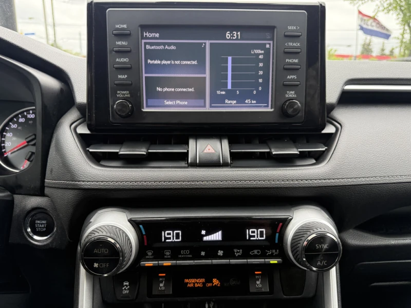 Toyota Rav4 XLE AWD | HTD LEATHER | SUNROOF | CARPLAY, снимка 8 - Автомобили и джипове - 53329843