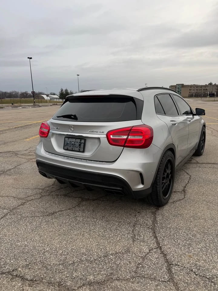 Mercedes-Benz GLA 45 AMG * PANO* KEYLESS* ПОДГРЕ* , снимка 5 - Автомобили и джипове - 54289401