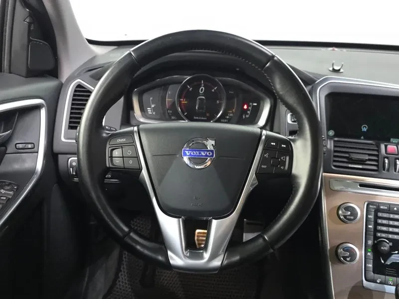 Volvo XC60 D3 1St Generation, снимка 13 - Автомобили и джипове - 56225107