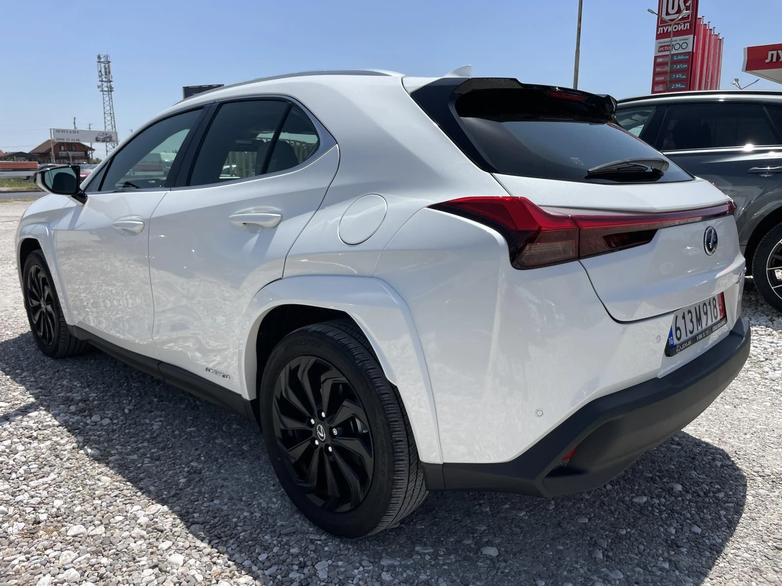 Lexus UX 250h  - изображение 4