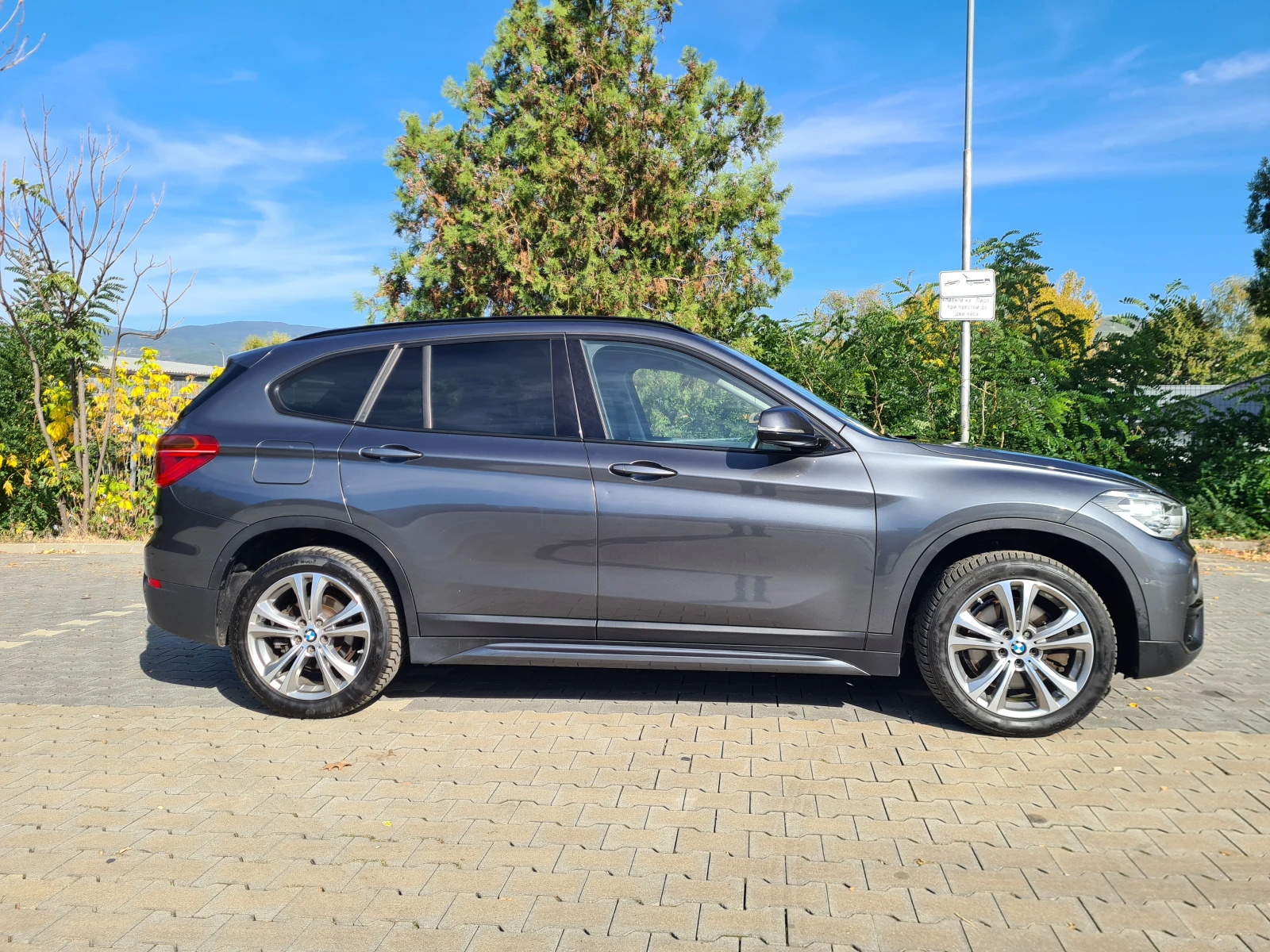 BMW X1 xDrive25i - изображение 7