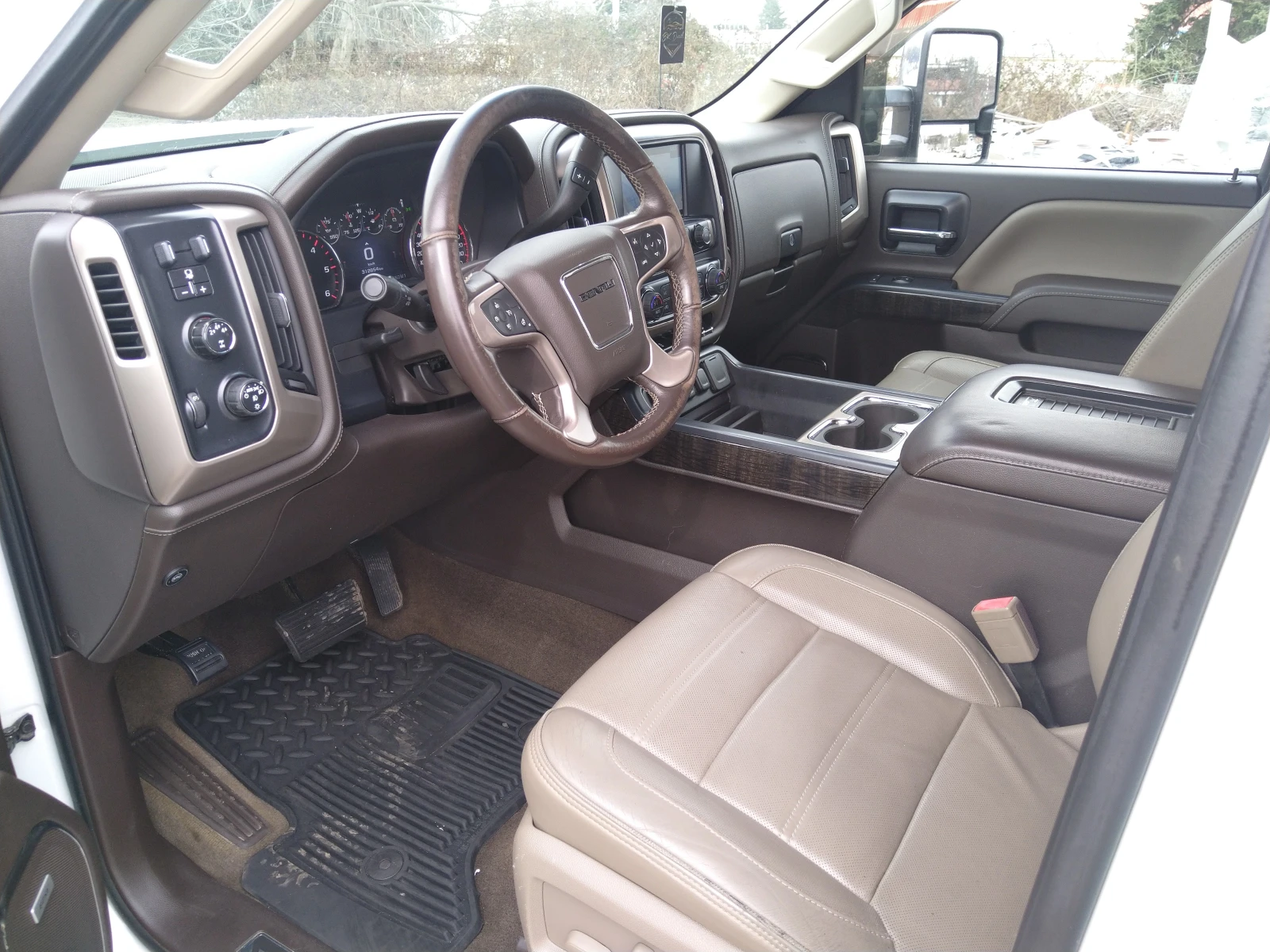 Gmc Sierra DENALI 2500 HD - изображение 6