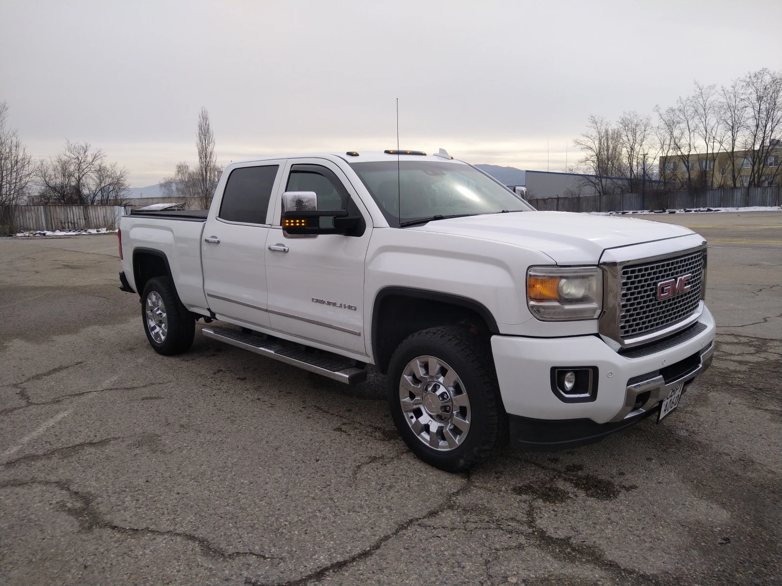 Gmc Sierra DENALI 2500 HD - изображение 3