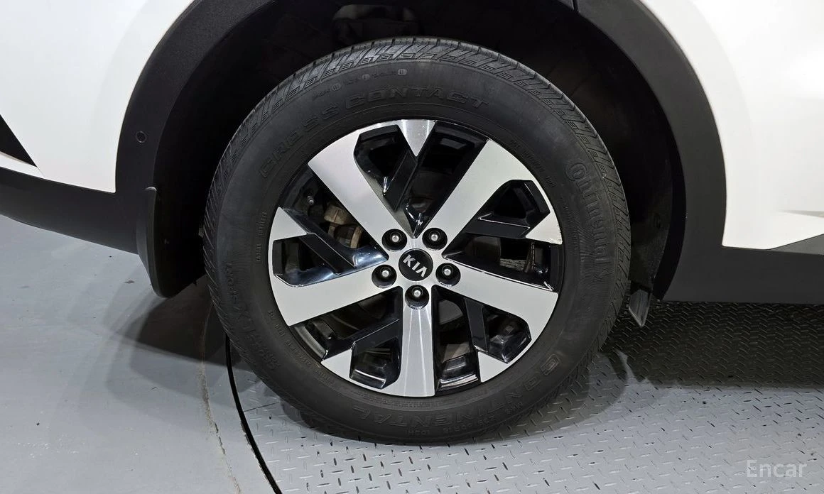 Kia Sorento, снимка 5 - Автомобили и джипове - 54423667
