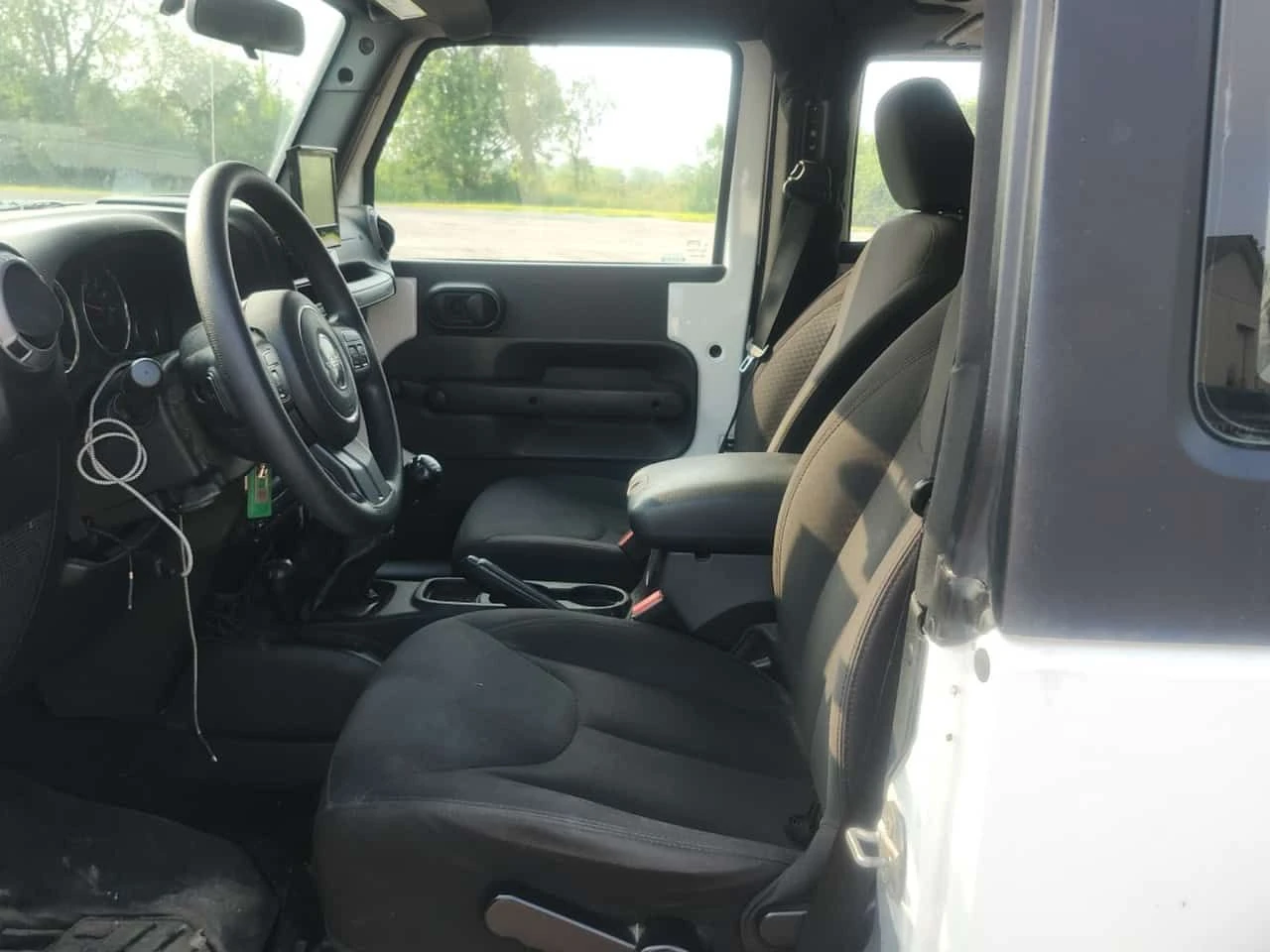 Jeep Wrangler * 4wd 2dr Sport* АВТОКРЕДИТ* , снимка 3 - Автомобили и джипове - 55669465