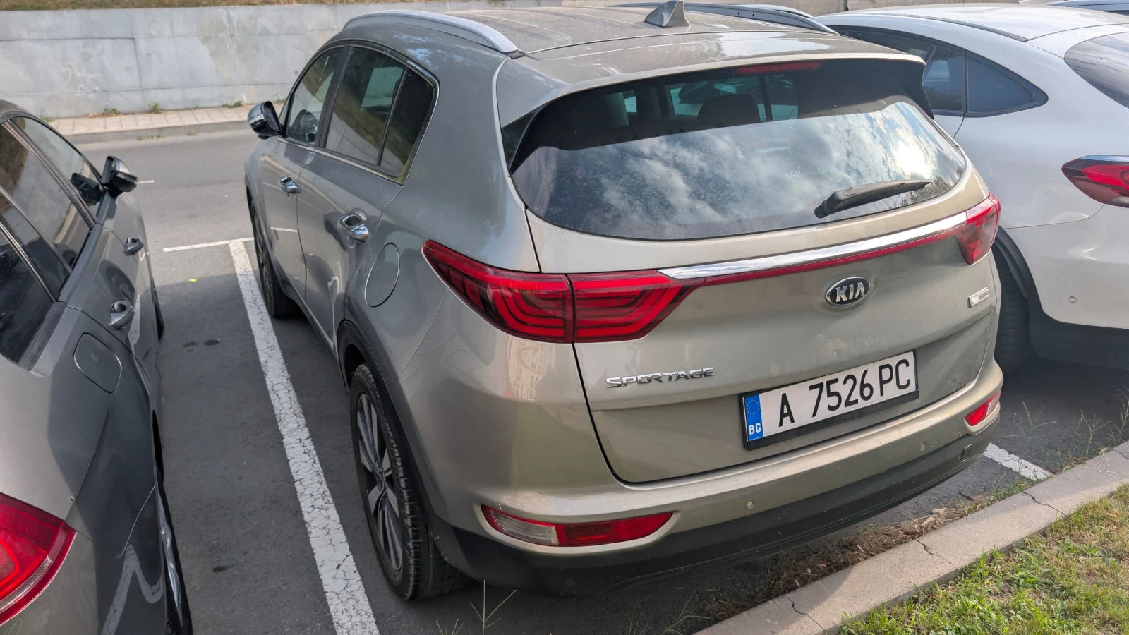 Kia Sportage 1.7 crdi , снимка 7 - Автомобили и джипове - 55779136