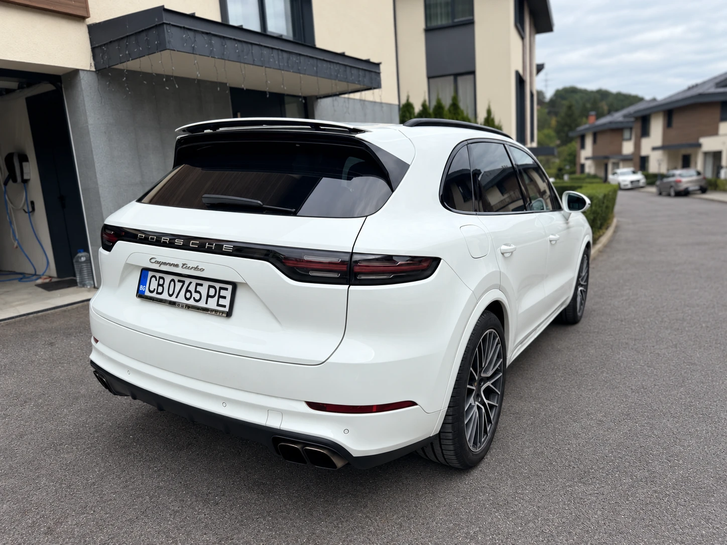 Porsche Cayenne Turbo / Гаранция / Burmester / Night Vision / PDCC, снимка 3 - Автомобили и джипове - 56107600