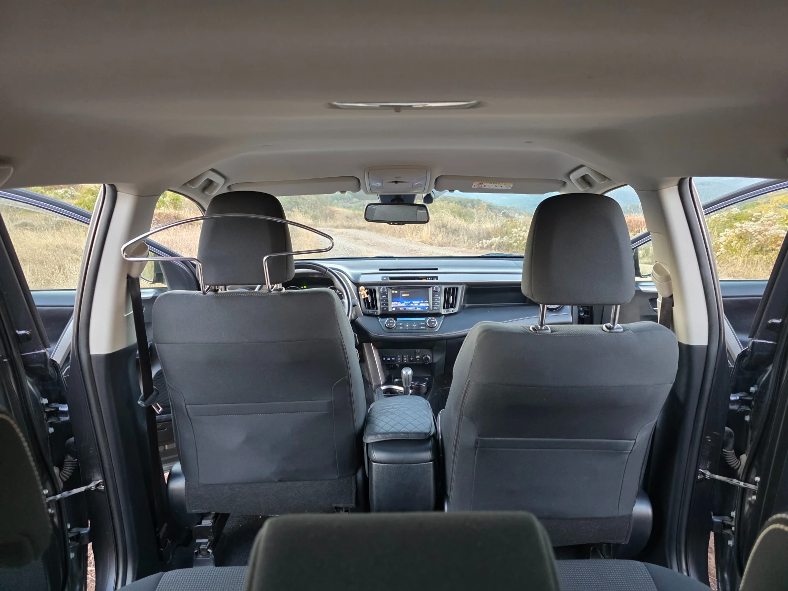 Toyota Rav4 2000i 4x4 EXLUZIV , снимка 10 - Автомобили и джипове - 56297402