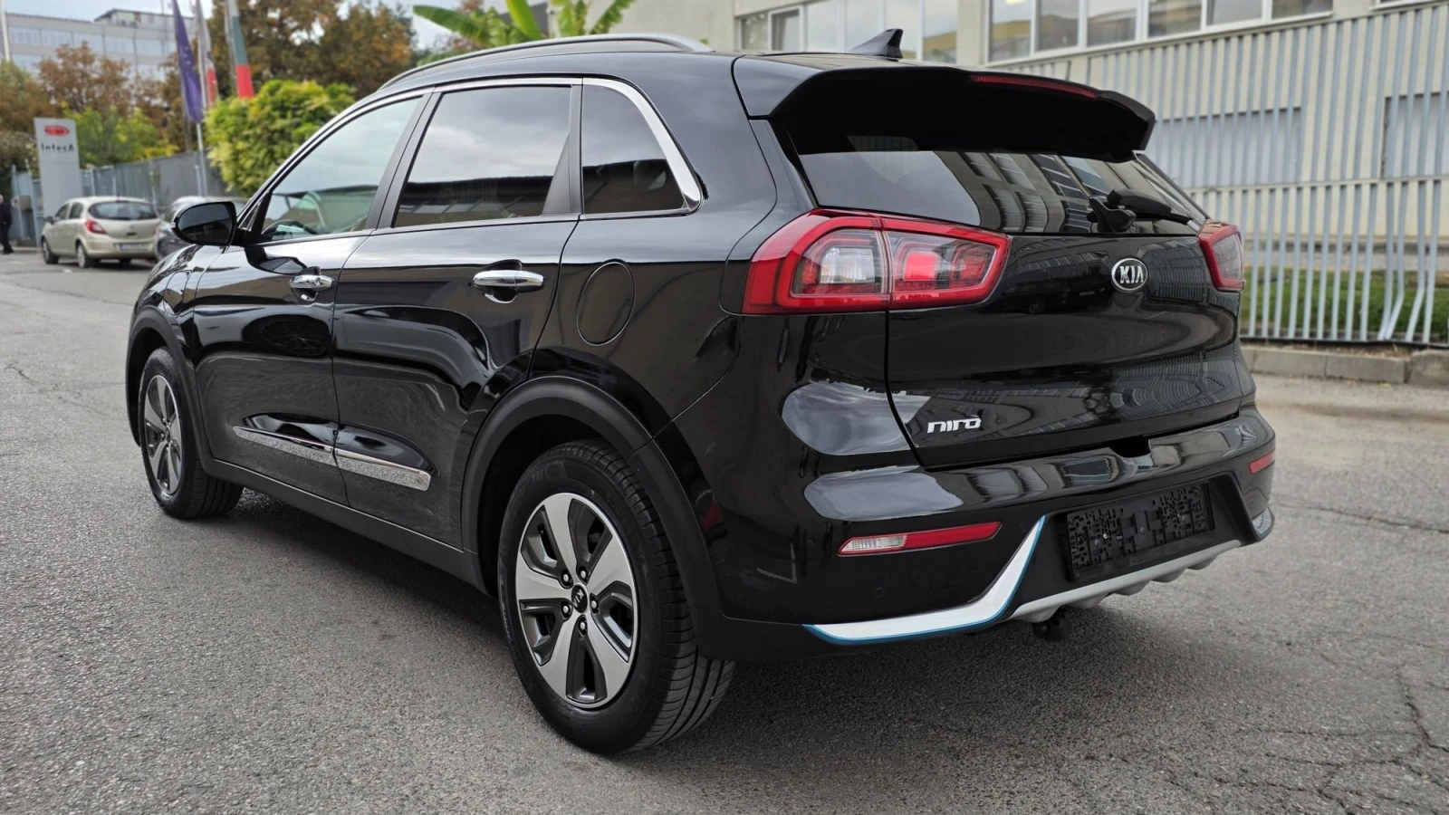 Kia Niro Plugin Hibrid , снимка 7 - Автомобили и джипове - 56437061