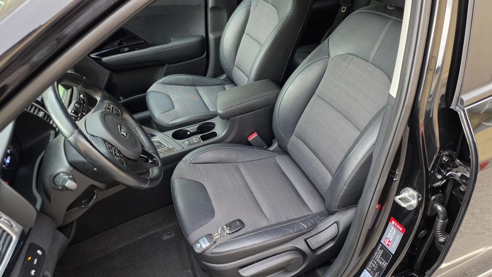 Kia Niro Plugin Hibrid , снимка 11 - Автомобили и джипове - 56437061