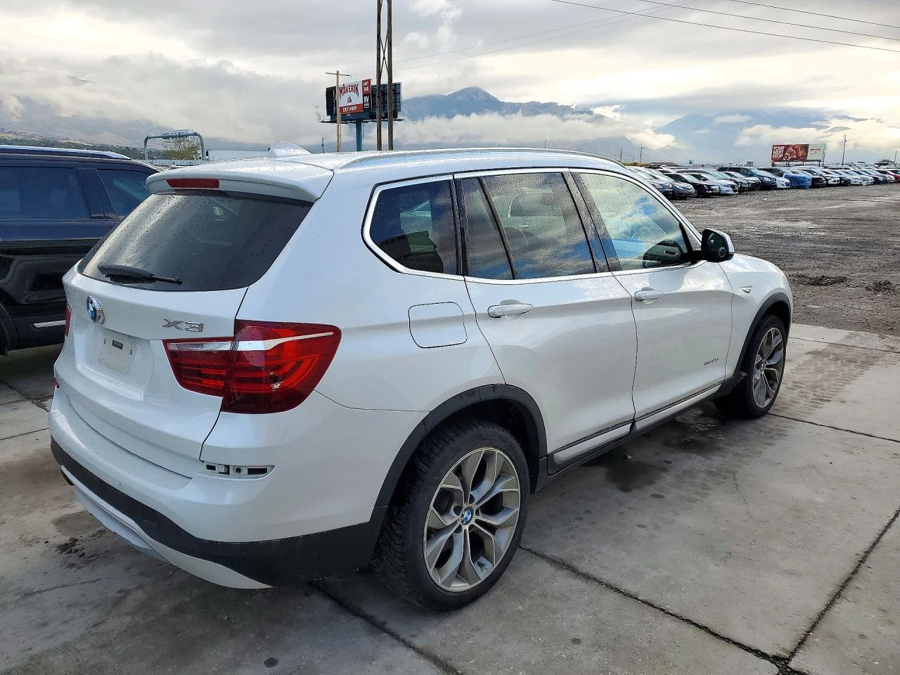 BMW X3 2.0l xDrive28I, снимка 3 - Автомобили и джипове - 56570177
