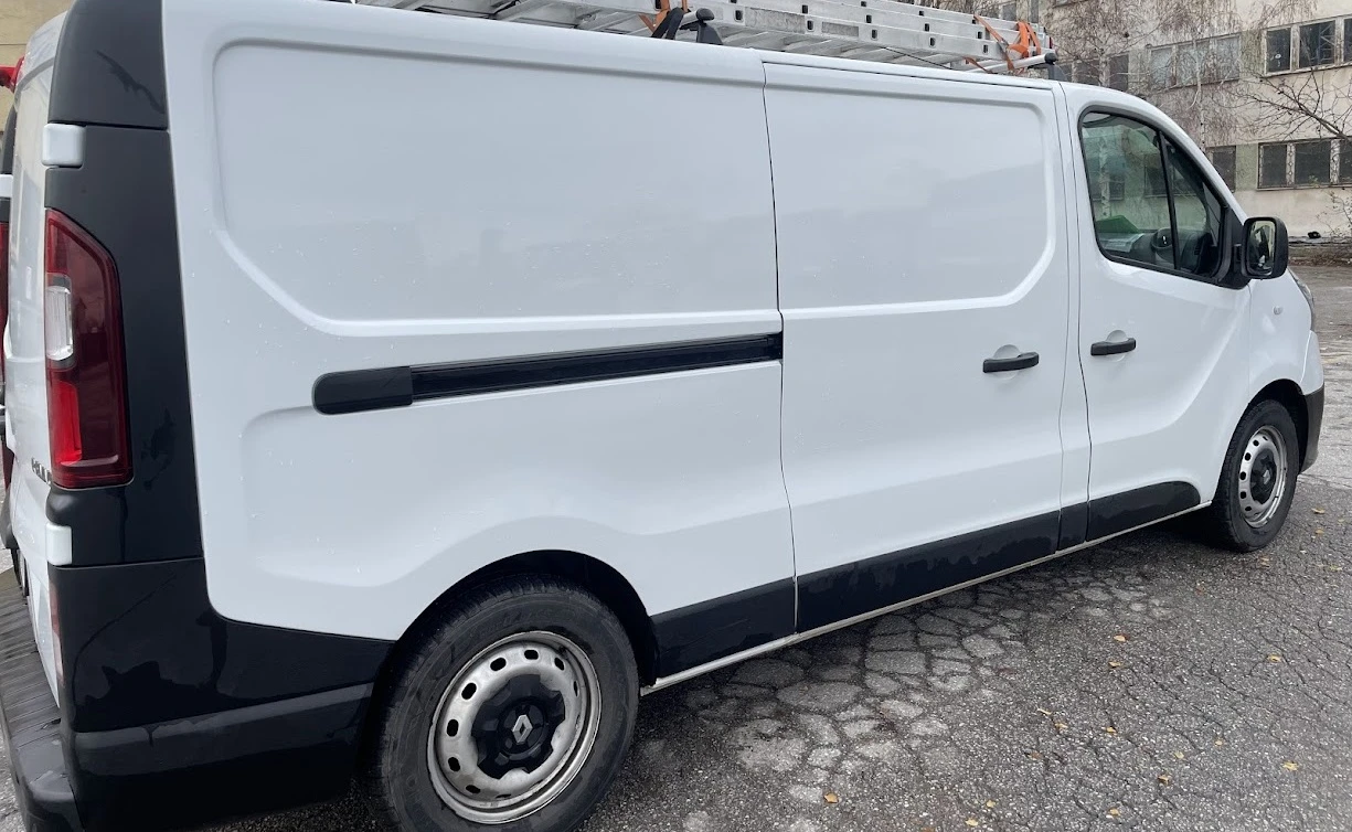 Renault Trafic 1.6 DCI L2H1, снимка 2 - Бусове и автобуси - 54289611