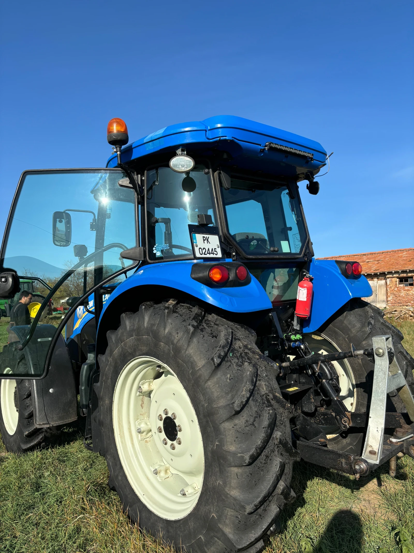 Трактор New Holland TD5 115 - изображение 2