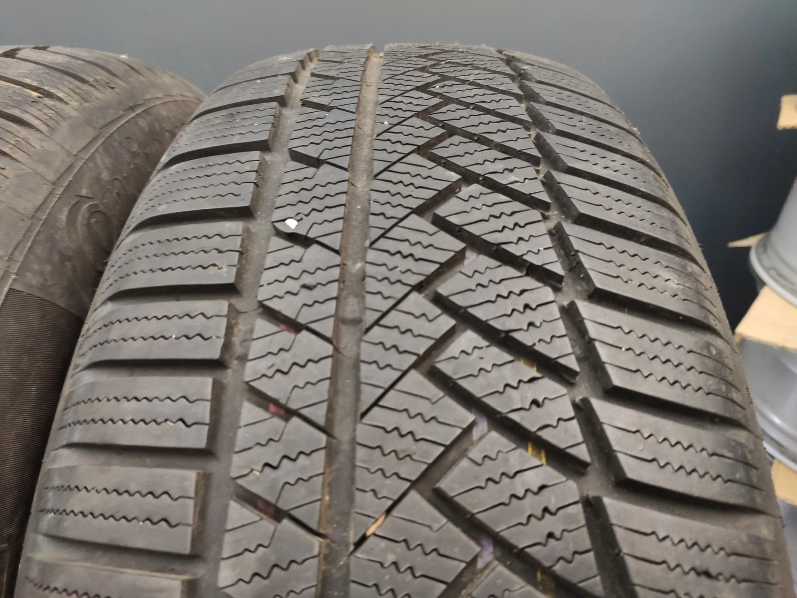  235/60R18 | Mobile.bg   1