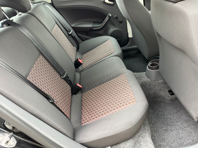 Seat Ibiza 1, 2, снимка 12 - Автомобили и джипове - 46406325