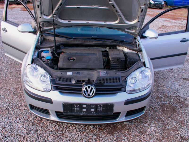 VW Golf 1.4i 75к.с. TUV, снимка 17 - Автомобили и джипове - 48135962