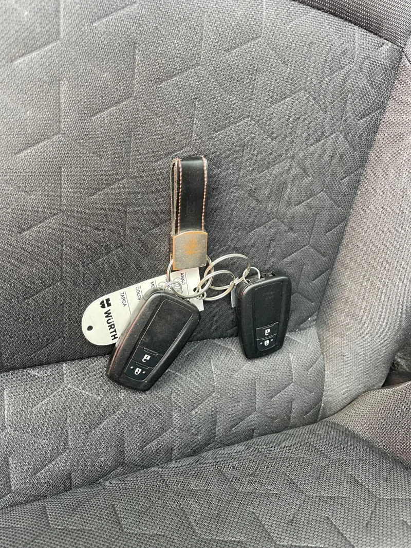 Toyota Corolla 1.8 Hybrid, Sport/  Нова!!!, снимка 14 - Автомобили и джипове - 51978383