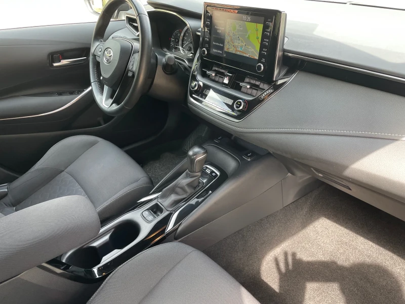 Toyota Corolla 1.8 Hybrid, Sport/  Нова!!!, снимка 10 - Автомобили и джипове - 51978383