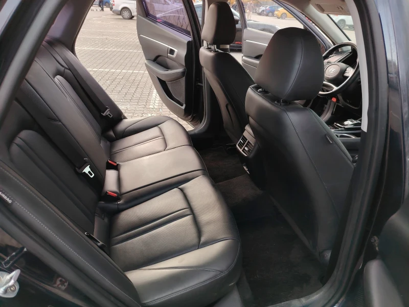 Hyundai Sonata, снимка 11 - Автомобили и джипове - 52381844