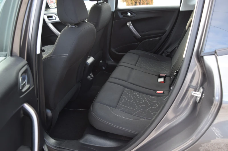 Peugeot 2008 1.6 BlueHDI* Euro6B, снимка 14 - Автомобили и джипове - 52589775