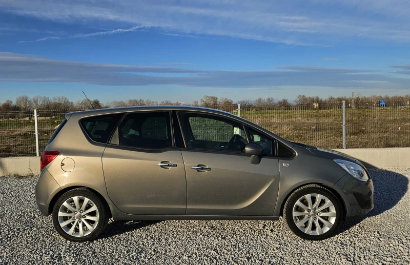 Opel Meriva Cosmo Евро5 , снимка 8 - Автомобили и джипове - 52960829