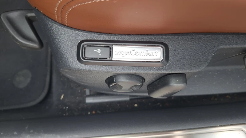 VW Passat 2.0tdi 150, снимка 11 - Автомобили и джипове - 53012998