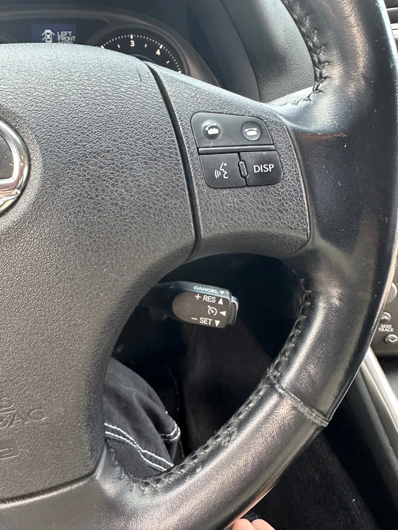 Lexus IS 220d, снимка 14 - Автомобили и джипове - 53280789