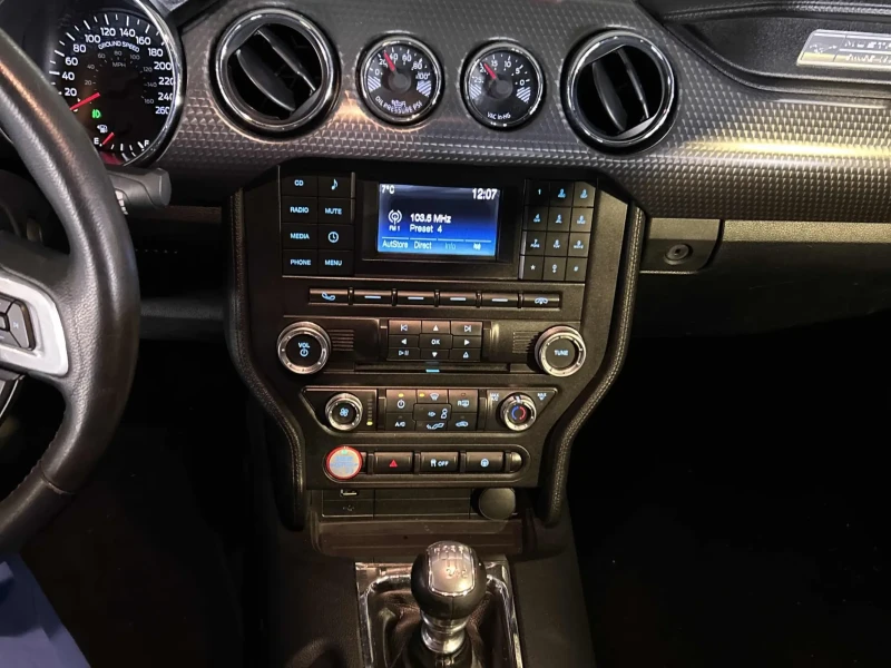 Ford Mustang GT Premium * RECARO seats + Custom Exhaust, снимка 10 - Автомобили и джипове - 53478344