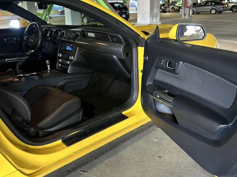 Ford Mustang GT Premium * RECARO seats + Custom Exhaust, снимка 12 - Автомобили и джипове - 53478344