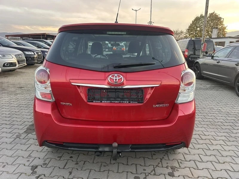 Toyota Corolla verso Verso, снимка 7 - Автомобили и джипове - 52857283