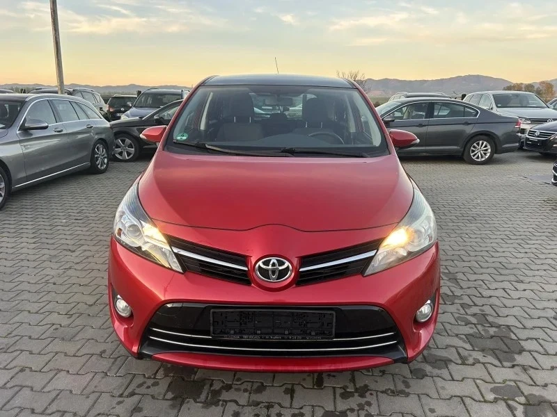 Toyota Corolla verso Verso, снимка 10 - Автомобили и джипове - 52857283