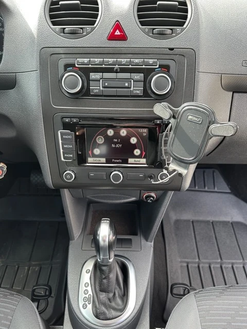 VW Caddy MAXI 2.0 TDI, снимка 6 - Автомобили и джипове - 53402087